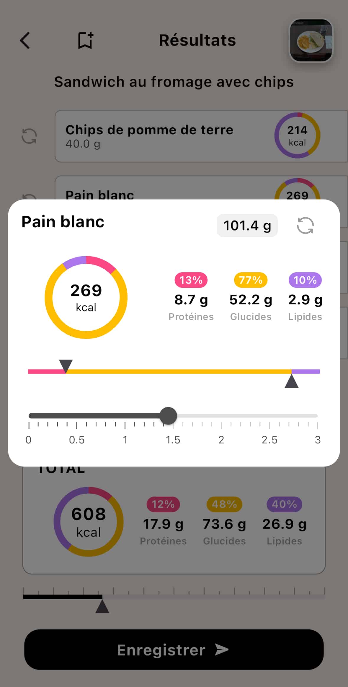 Résultat de l'ajustement de la quantité de pain sur l'application Lean, montrant la mise à jour en temps réel du total des calories du repas.